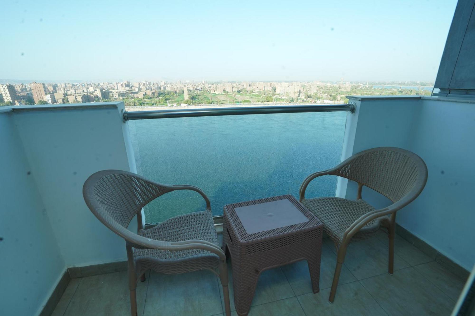 Al Fanar Azur