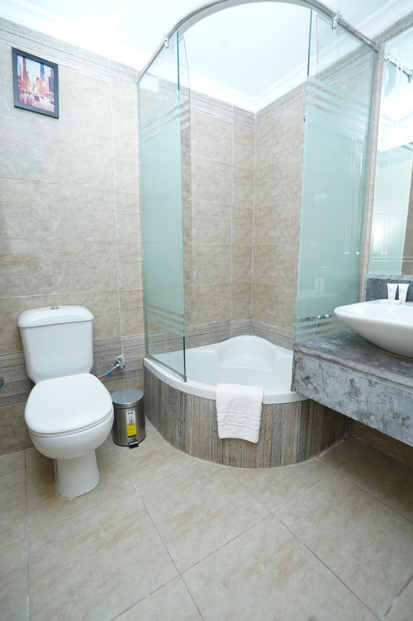 Hotel Al Fanar Azur